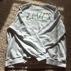 Levi’s Graphic Sweatshirt